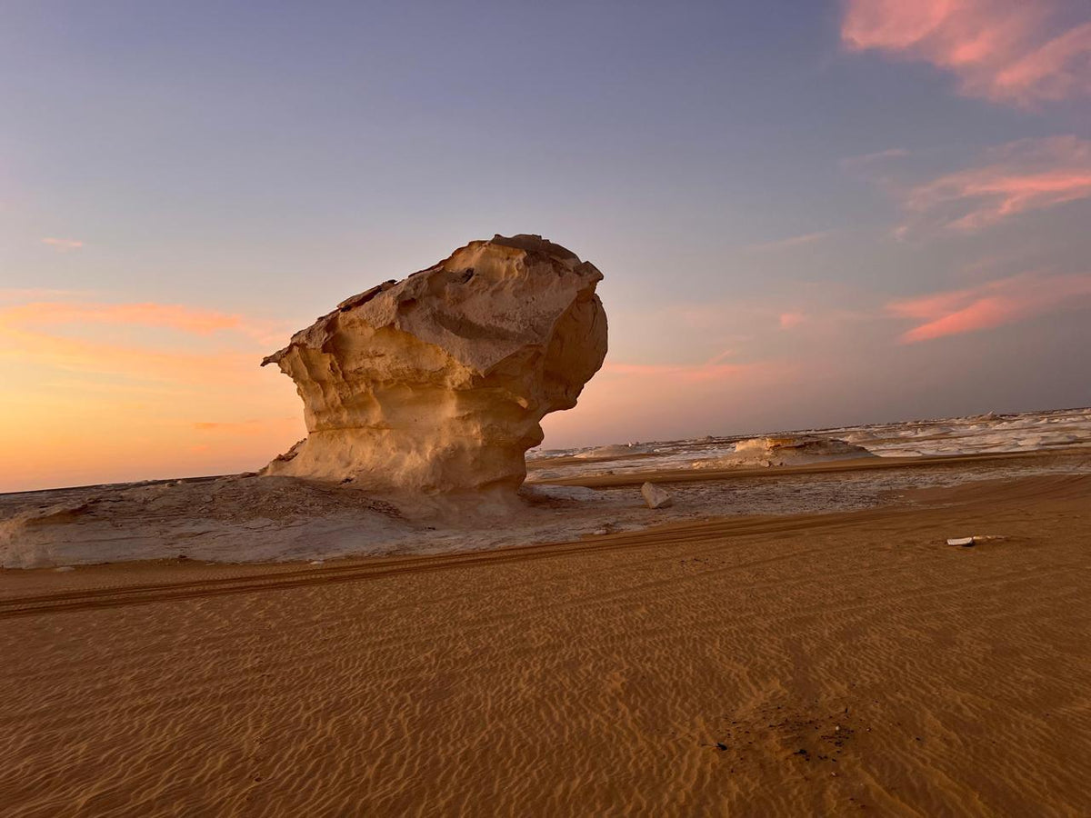 2-Day Bahariya Oasis, Black & White Desert Camping Adventure